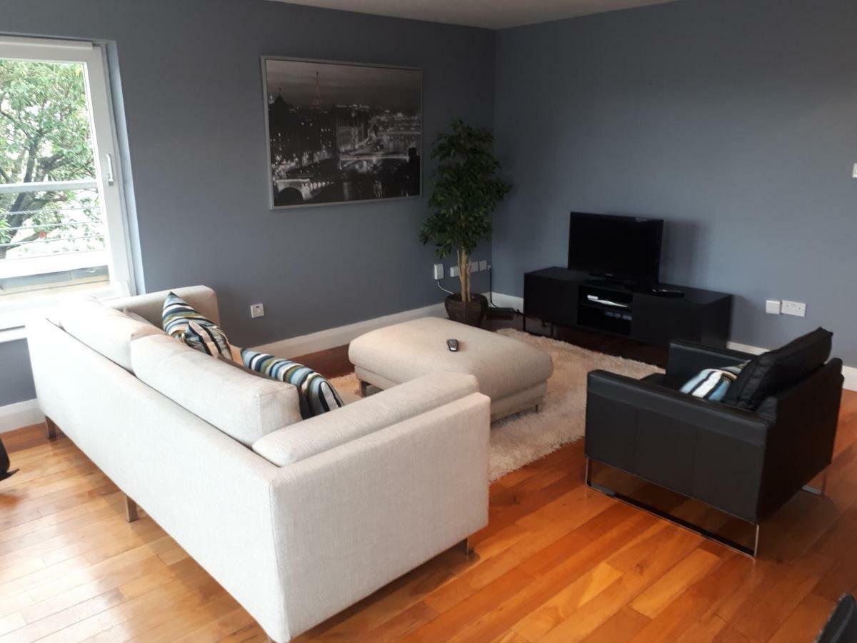 Luxurious Penthouse Apartment 1 , City Centre Kilkenny Buitenkant foto
