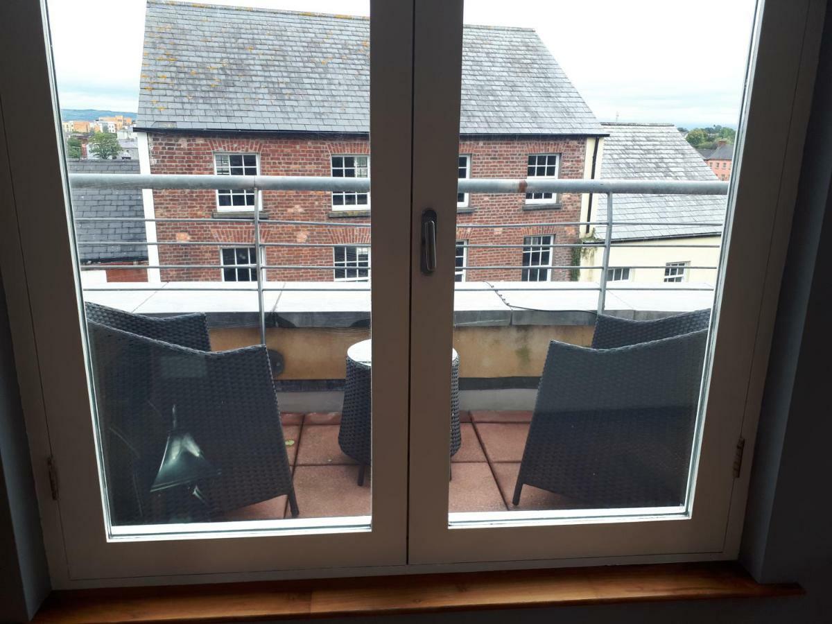 Luxurious Penthouse Apartment 1 , City Centre Kilkenny Buitenkant foto